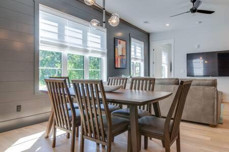 The Briar - Luxurious Condo Near Vanderbilt, แนชวิลล์ ภายนอก รูปภาพ